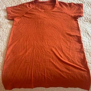 Lululemon swiftly tech short sleeve